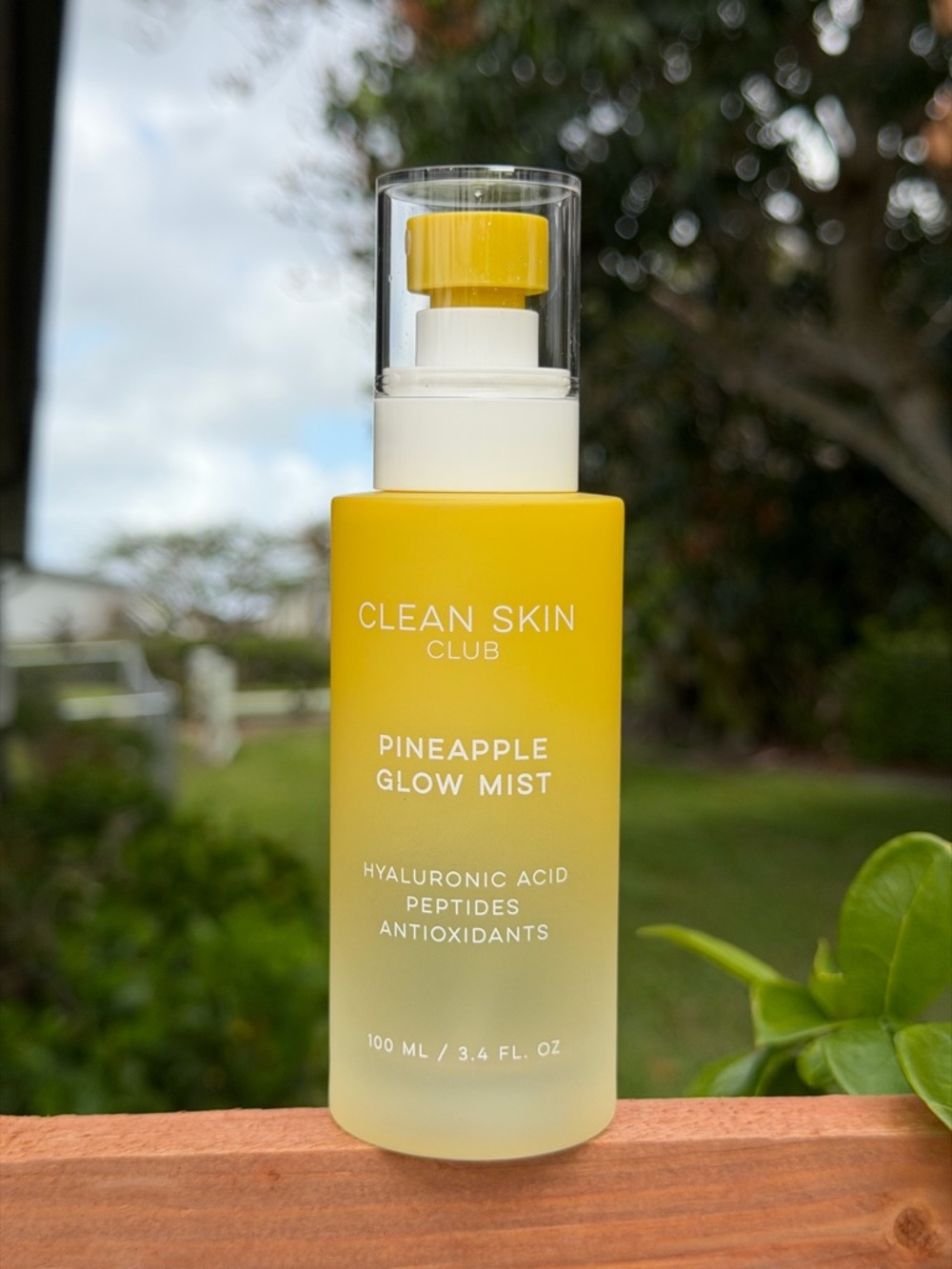 CLEAN SKIN CLUB Pineapple Glow Mist Hydrating Toner 3.4oz